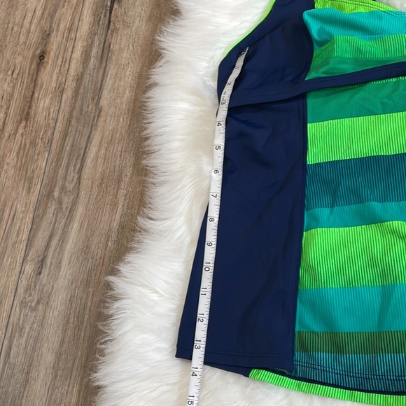 NEW Nike Swim Tank Top Size Large - Picture 9 of 9